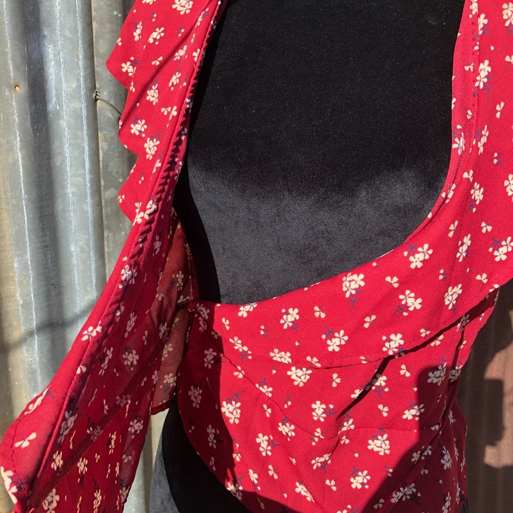 Red Blouse - Picture 8 of 9